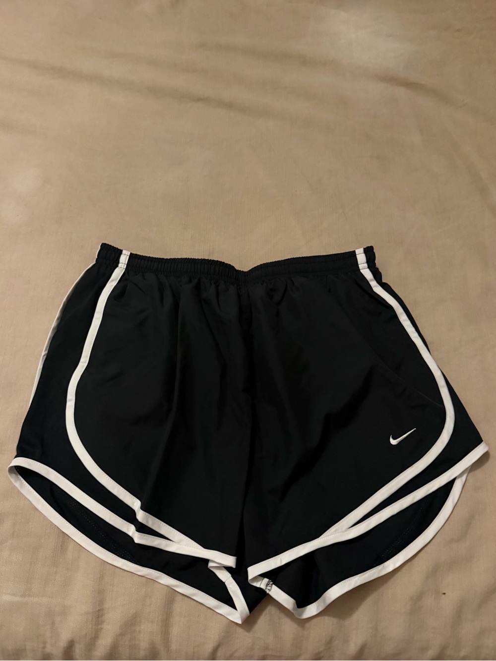 Nike Women's Dri-Fit Tempo Mid-Rise Running Shorts - NWT